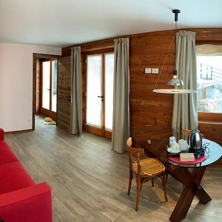 Bed and Breakfast lo Miete di Nonni Champoluc Esterno foto