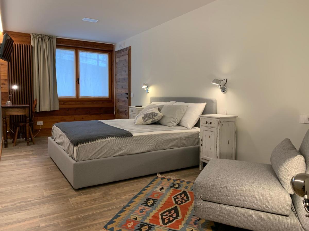 Bed and Breakfast lo Miete di Nonni Champoluc Esterno foto